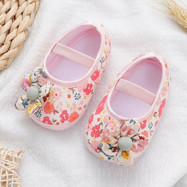 First Walkers Baby Shoes for Kids Girls Colorido Flowers Princess 2024 infante para niños suaves Anti-slip