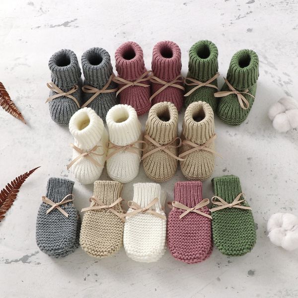 Premiers marcheurs bébé chaussures gants ensemble tricot enfant en bas âge infantile lit à enfiler fait à la main né fille garçon mignon botte mitaine mode papillon-noeud 221117