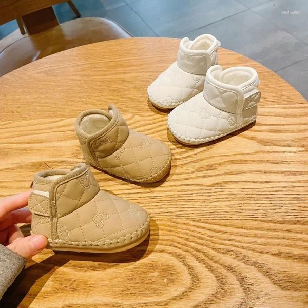 First Walkers Baby Shoes Choques avec semelles molles qui ne tombent pas dans les bébés masculins et féminins âgés de 0 à 11