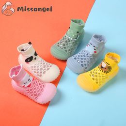First Walkers Baby Chaussures Unisexe Boy Girl Toddler Floor Animal Chaussures Fabriquées à la main