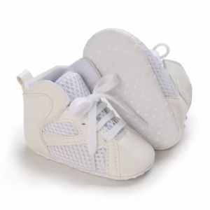 First Walkers baby sneakers pasgeboren lederen basketbal wieg schoenen baby sport kinderen modebaarzen slippers peuter zachte zool