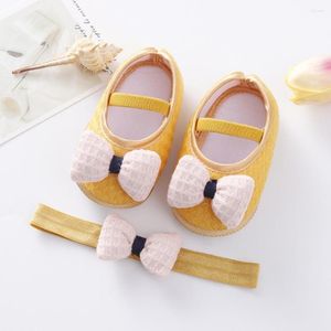 Eerste Walkers Baywell Toddler Princess Wedding 0-12 maanden geboren Baby Girls Flats Haarband Infant Cute Bowknot-schoenen