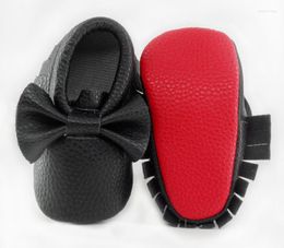 Zapatos de bebé de cuero con lazo para primeros caminantes, mocasines infantiles antideslizantes con suela suave roja Multicolor para niño y niña