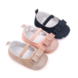 Primeros caminantes Bowknot Lentejuelas Zapatos para niños pequeños Nacidos Zapatillas suaves Zapatillas de deporte antideslizantes Vestido de fiesta para bebés Princesa Drop Entrega Niños Mater Dhnpe