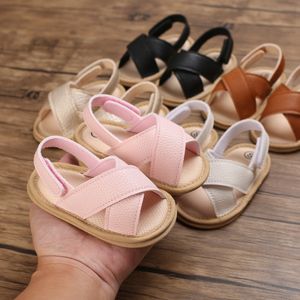 Eerste wandelaars Ademende zomer babymeisjes sandalen peuters eenvoudige stijl solide kleur zachte zool schoenen buiten indoor prewalker 018m 230413