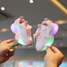 First Walkers Children 1-6 jaar oude Koreaanse versie tennisschoenen herfst en winter super sportschoenen sportschoenen met LED-lichten 230314