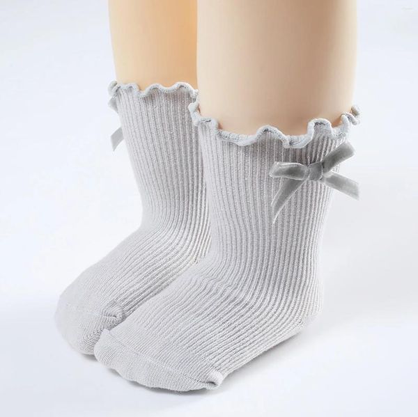 Primeros caminantes Niños antideslizantes con volantes calcetines largos para niña niño niño lindo kawaii algodón sólido alta calidad calcetín accesorios para bebés