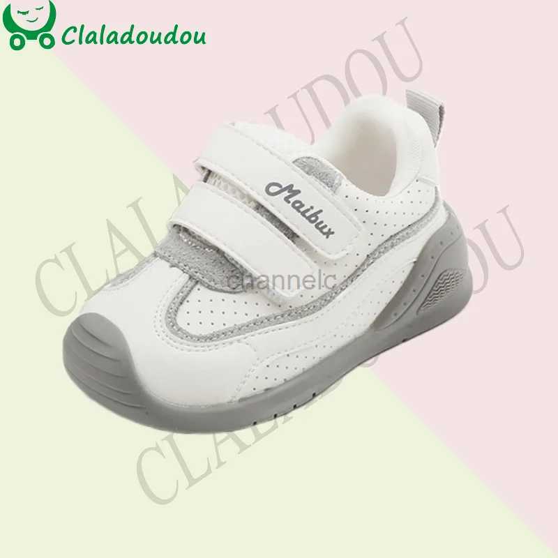 Första vandrare Claladoudou Baby Spring First Walker Soft Non-Slip Little Girls Pink Sports Shoes Breattable 2024 Nya vårskor Everyday 240315