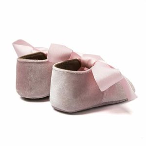 Eerste wandelaars schattige boog Solid schoenen Leuke kinderen zijde eerste kindermeisjes meisje schoenen boog prinses wandelen babyschoenen zapatillas ni o d240525