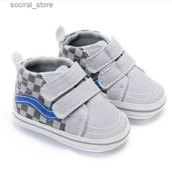 Premiers marcheurs Designer nouveau-né bébé chaussures enfant en bas âge garçon fille toile chaussures semelle souple baskets infantile premiers marcheurs berceau chaussures L240402