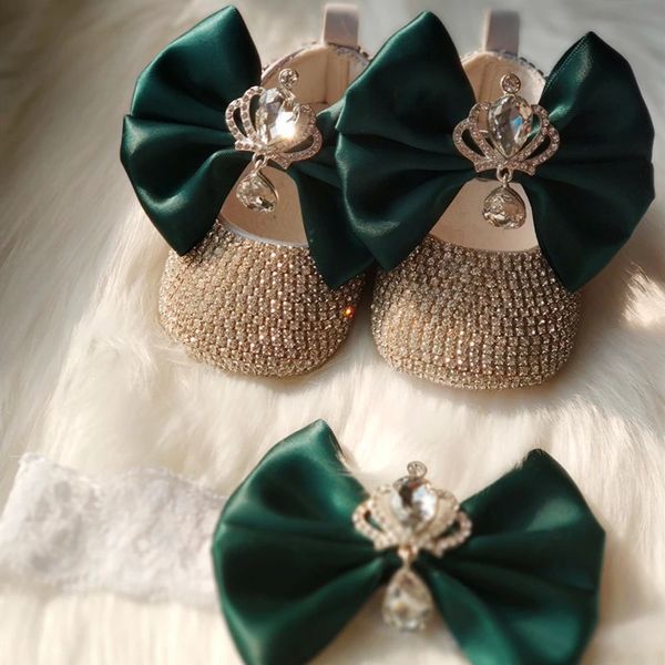 Primeros caminantes Dollbling Emerald Crown Baby Cirb Shoes Green Bow Diadema Conjunto Bling Bebe Nombre Ballet 100 Día Bailarina Princesa Niña Wa 231213