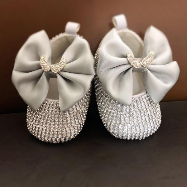 First Walkers Dollbling s Baby Girl shoes First Walker Headband set Sparkle Angle Wing Crystal Princess Shoes Baby Shower Gift 230606