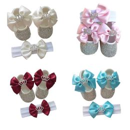 First Walkers Dolling Sparkle Perman Baby Chaussures et bandeau Born Pacificier Gift Set Ivory Bead Designer Brand 0-1y Girl Ballet Chaussures 230313