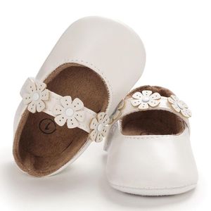 Eerste wandelaars mode babymeisjes schoenen geboren Walker baby brief prinses zachte zool bodem anti-slip kleine bloemen