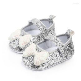 First Walkers Fashion Baby Shoes Baby Soled Soled Sneakers Informal Paso Informaci￳n de lentejuelas Dise￱o de anillo de lentejuelas Oto￱o 0-18 Meses Mocasines