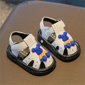 First Walkers Fashion Luxury Sandals de recién nacidos Niñas First Walkers Baby Baby Kids Shoes Summer Bottom Softable Sports Baby Shoes L240402