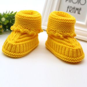 Premiers marcheurs faits à la main bébé bottes chaussures de berceau infantile garçons filles Crochet tricot hiver chaud chaussons TQ
