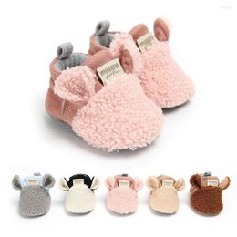 First Walkers Infant Baby Boys Girls Slipper Stay On Antidérapant Soft Sole Born Booties Toddler Walker Crib House Shoes 0-18 Mois