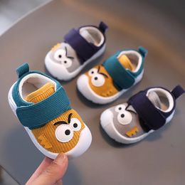 Chaussures pour bébés avec motif de grands yeux amusants, mocassins décontractés pour bébés garçons et filles en bas âge, chaussures antidérapantes, 231213