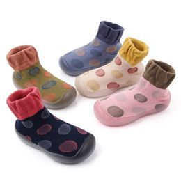First Walkers Infant Toddler Shoes Girls Boy Casual Mesh Soft Bottom Cómodo Antideslizante 221124