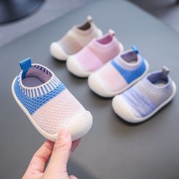 Primeros caminantes Zapatos para niños Casual Transpirable Bebé Niños Niñas Niños Zapatos de malla Fondo suave Cómodo antideslizante 230325