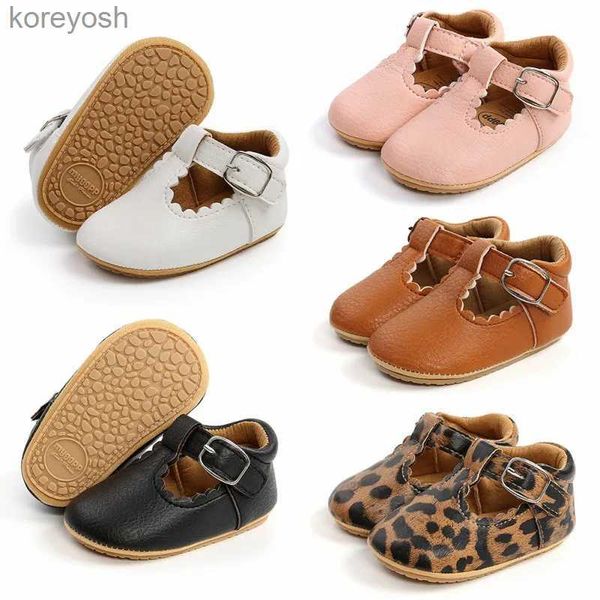 Chaussures de bébé imprimé léopard pour filles chaussures de boucle de crochet souple 2022 printemps bébé fille baskets enfant en bas âge garçon chaussures nouveau-né premier WalkerL231016