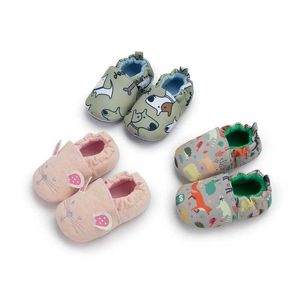 Eerste wandelaars Nieuwe babyschoenen voor jongens en meisjes katoen casual schoenen voor honden vossen muis anti slip zacht rubberzolen voor eerste stap walkers nieuwe babybordschoenen d240525