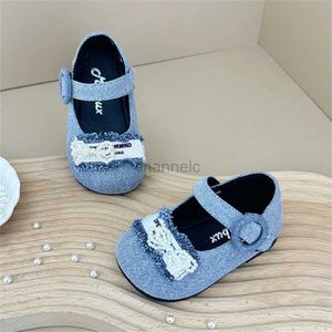 Babyschoenen Nieuwe Lente 2024 Baby Jeans Schoenen Leuke Vlinder Meisjes Prinses Schoenen Zachte Zool Peuter Kleine Kinderen Schoenen 240315