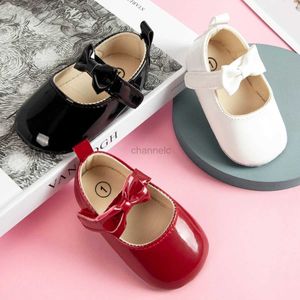 Chaussures premiers marcheurs pour nouveau-nés, semelle en caoutchouc classique avec nœud, robe antidérapante avec chaussures en PU pour princesse au berceau pour petit enfant 240315