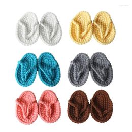 Premiers marcheurs couleur unie né pographie accessoires Mini crochet bébés pantoufles Po cent jours accessoires pour nourrissons