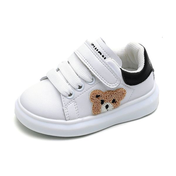 First Walkers Sping / Otoño Zapatos de bebé Cuero Niños pequeños Niños Niñas Zapatillas Oso lindo Suela suave Tenis blanco Moda Niños pequeños Zapatos 230620