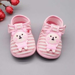 First Walkers Spring and Automn Baby Shoes Cartoon Bear Baby Baby First Step Walker pour garçons et filles Coton Soft Sole Anti Slip New-Born 0-18m D240525