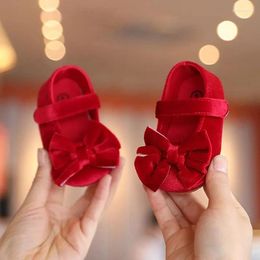 First Walkers Spring and Automne Born Flannelle Princess Shoes Baby Girls Bow Bow Flat Toddler Sofle Rubber Sole Walking