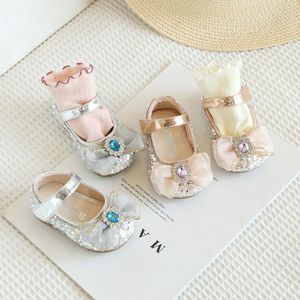 Printemps automne bébé filles chaussures en cuir infantile enfant en bas âge premiers marcheurs doux peu profond princesse chaussure mignon Mary Jane chaussures 230314