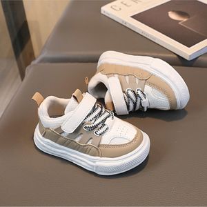 Eerste wandelaars voorjaar baby sneakers voor jongens sportschoenen meisjes buitenschoenen baby eerste wandelaars baby peuters casual schoenen flats 22-31 230520