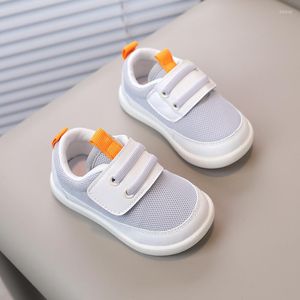 Eerste wandelaars Spring Children's Shoes Anti-Slip Soft Sole Magic Tape Mixed Color Baby Walking