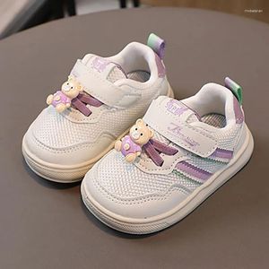 Eerste wandelaars Spring peuter schoenen voor babymeisjes 2024 trend mode ademende baby's sneakers zachte ergonomische sport