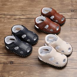 First Walkers zomer 0-1-jarige geboren babyjongens en meisjes schoenen rubber opgeloste niet-slip casual prinses sandalen baby wandelschoenen 230227