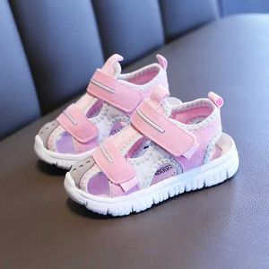 Eerste Walkers zomer Baby Sandalen voor meisjes jongens zacht bodem doek kinderen schoenen mode kleine kinderen strand sandalen peuter schoenen Q240525