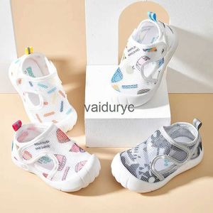 Eerste wandelaars zomer ademende mesh kids sandalen baby unisex casual schoenen anti-slip zachte zool lichtgewicht tenzen H240506