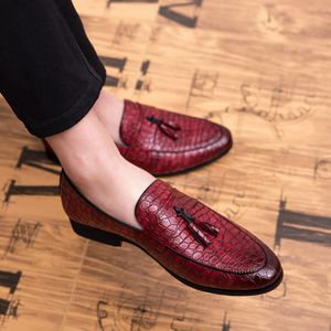 Visschaalpatroon brogue lederen schoenen oxford schoenen retro kwastje puntig teen een stijgbeugel mode formele casual schoenen meerdere maten 38-47