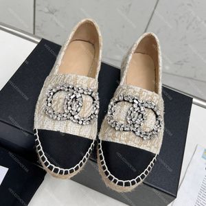 Chaussures de pêcheurs Designers célèbres Mocassins cousus à la main en peau de vache Strass classique nouvelle boucle talon plat Mocassins décontractés 35-42 avec boîte chaussure pour femme de qualité supérieure