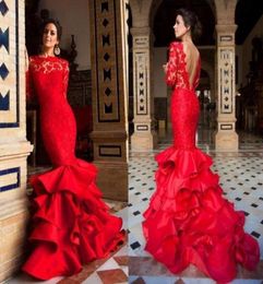 Fishtail gelaagde gelaagde ruches satijnen prom jurken 2019 lange mouw rode kanten avondjurk voor dames Pageant Celebrity21267056635714