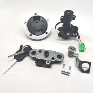 Ensemble de verrouillage de siège de commutateur d'allumage de bouchon de gaz de carburant adapté pour Suzuki GSX250R 2018 – 2022