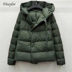 Fitaylor Winter 90% Ultra Light White Duck Down Jacket Mujeres Short Down Coat Parkas Hooded Parkas Warm Mujer Snow Outwear 201127