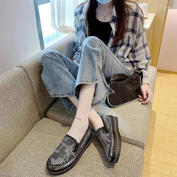 Fitness Shoes 2024 Muffins para mujeres con pies de suela gruesa Casual A Pedal Sequins Canvas Ladies Black