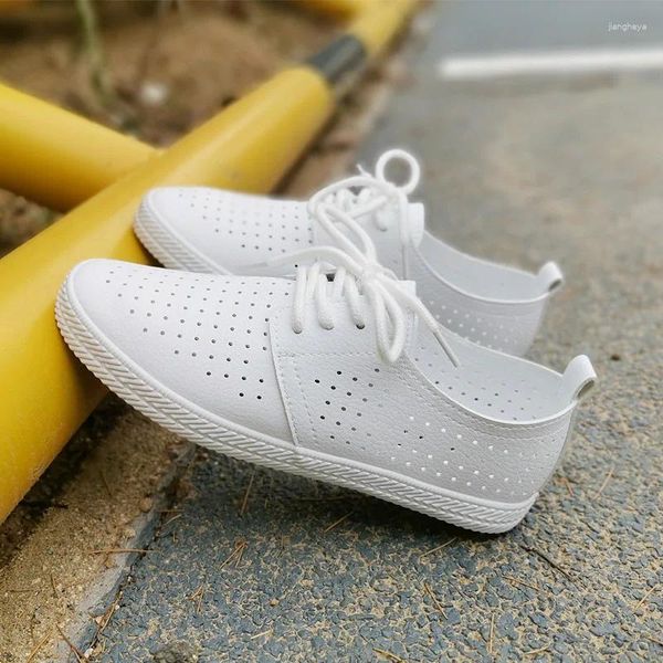 Chaussures de fitness Femmes décontractées Fashion Fashion Pu Leather Mesh Girl Simple Girl Soft White Sneakers