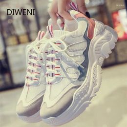 Chaussures de fitness Diweini 2024 White femme Fashion papa Mesh Big Wave Platform Sneakers Femmes Casual Tenis Feminino