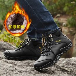 Chaussures de fitness Laced Small Numbers Boot de randonnée masculin Basket-ball de basket-ball de basket-ball Sport Modèle de classe de soulevé de soulers