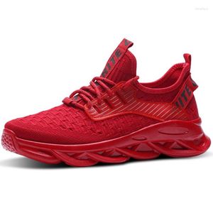 Chaussures de fitness Men Sneakers Outdoor Casual Breathable Vulcanize Lace Up Red Mesh mode sans glissement